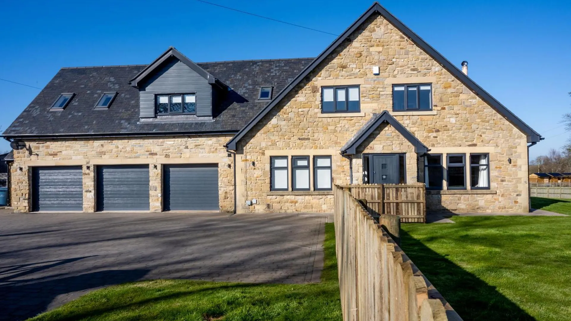 Northern Hideaways Oakfield Lodge Newcastle upon Tyne