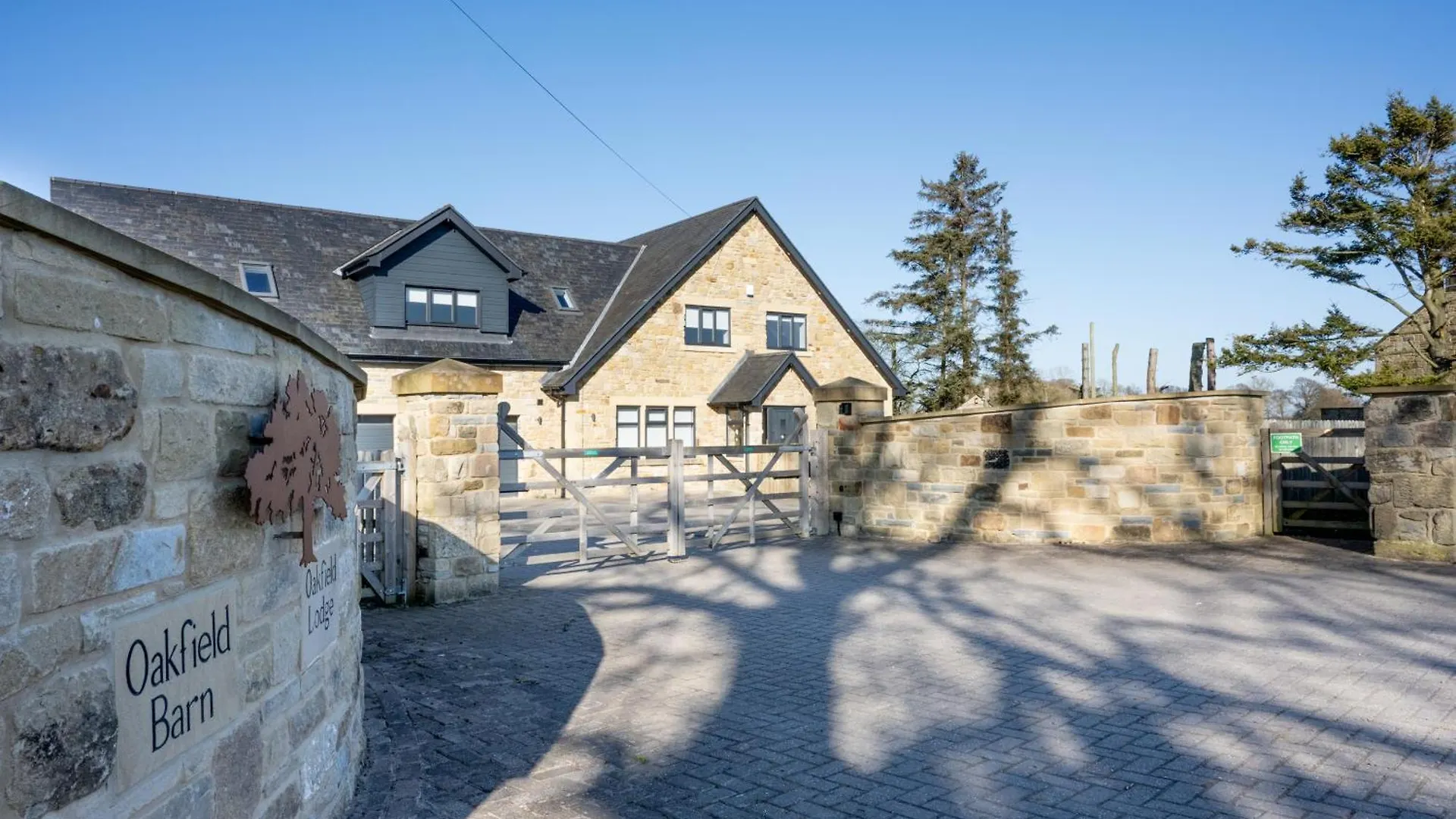 Northern Hideaways Oakfield Lodge Newcastle upon Tyne 0*,